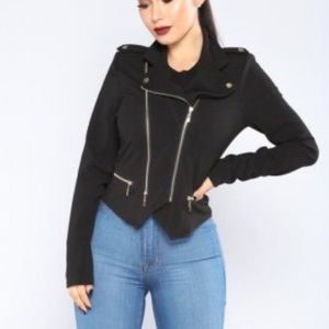 FashionNova cropped Black jacket